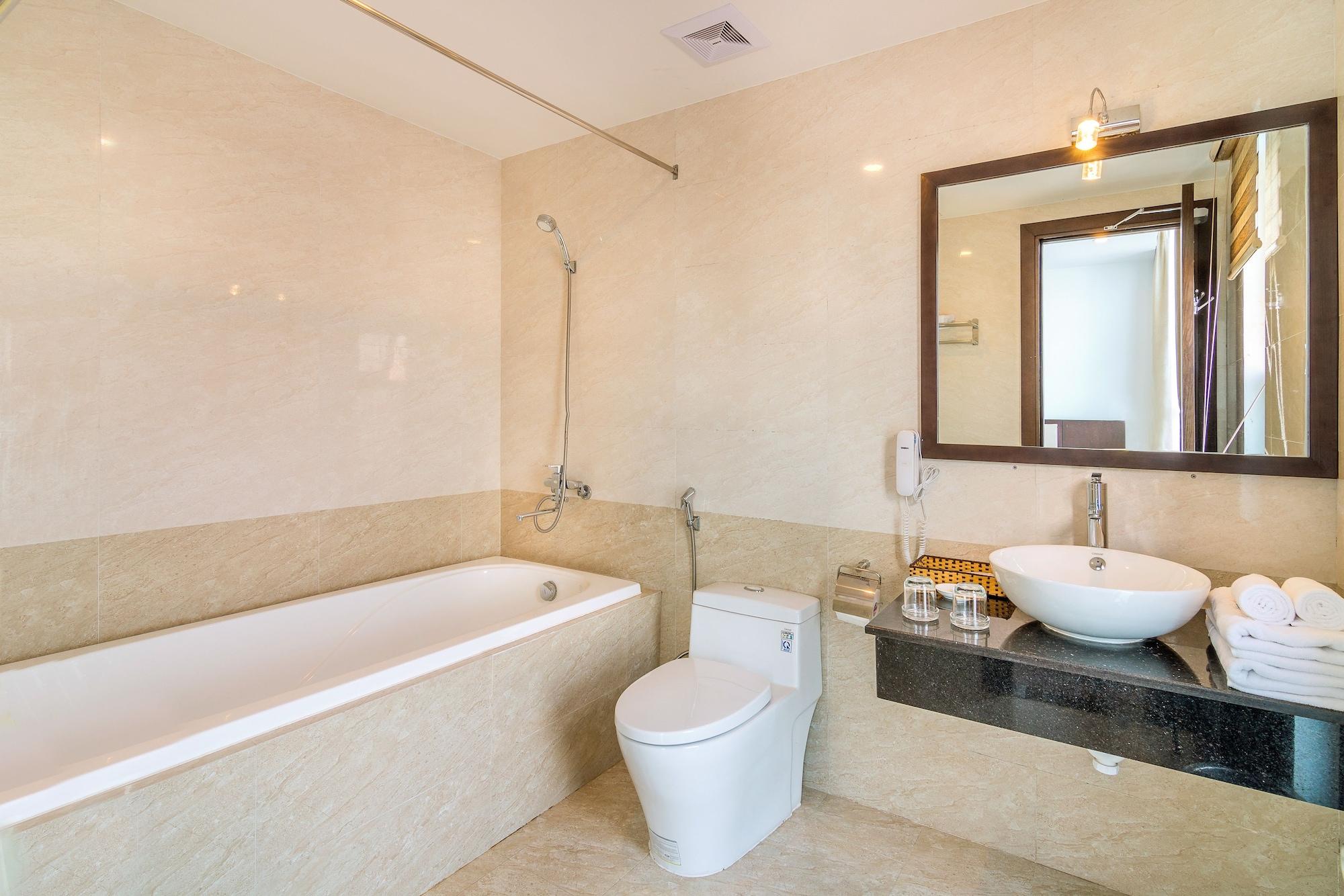 Dana Marina Boutique Hotel Da Nang Exteriör bild