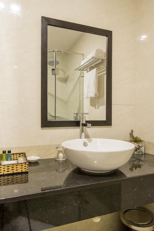 Dana Marina Boutique Hotel Da Nang Exteriör bild
