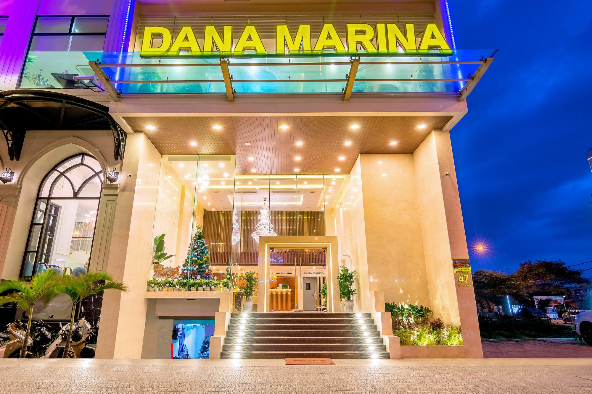 Dana Marina Boutique Hotel Da Nang Exteriör bild